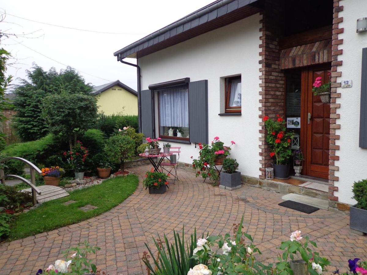 Le Chant Du Merle Neufchateau Exterior photo